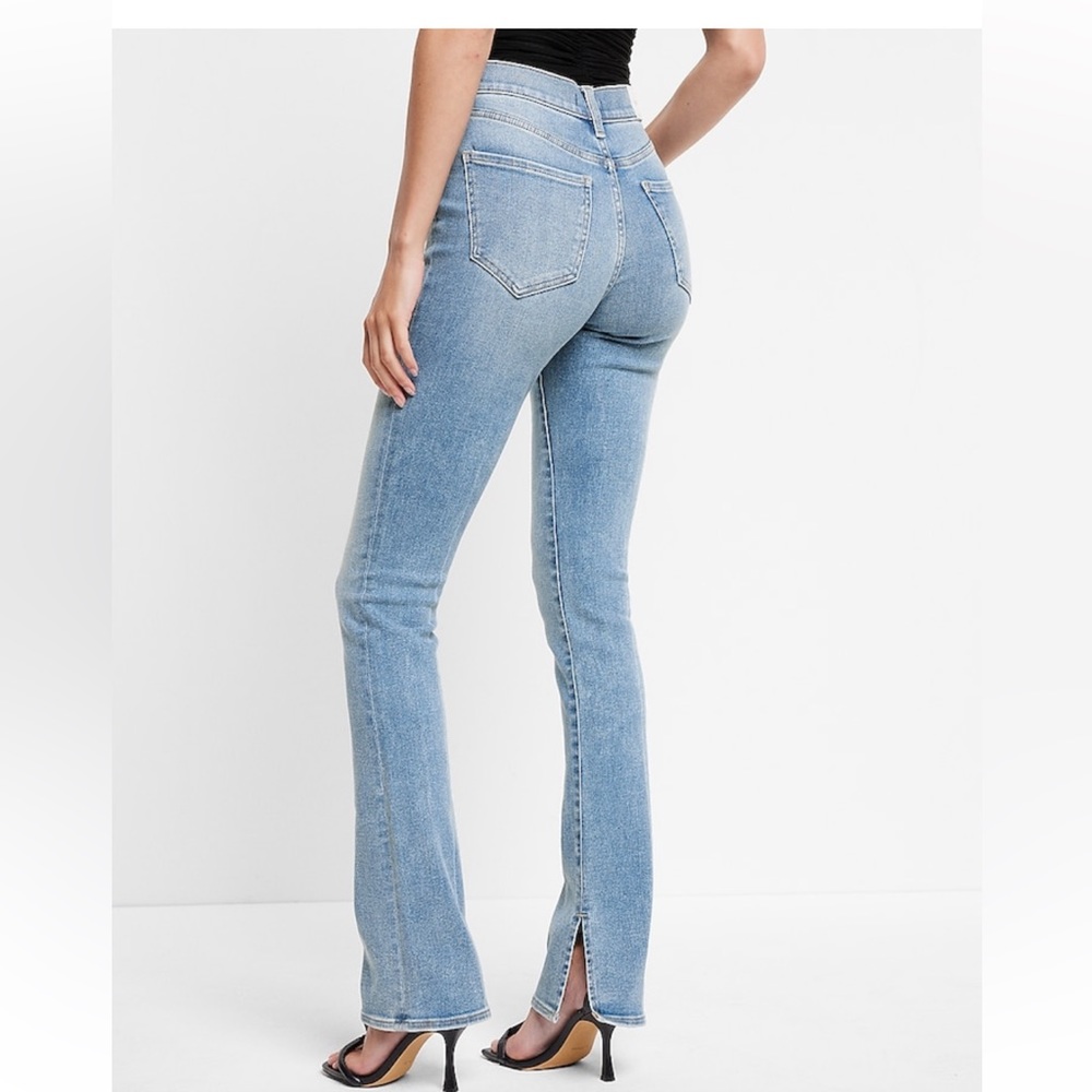 Mid Rise Light Wash Skyscraper Split Hem Jeans Express - Picture 2 of 5